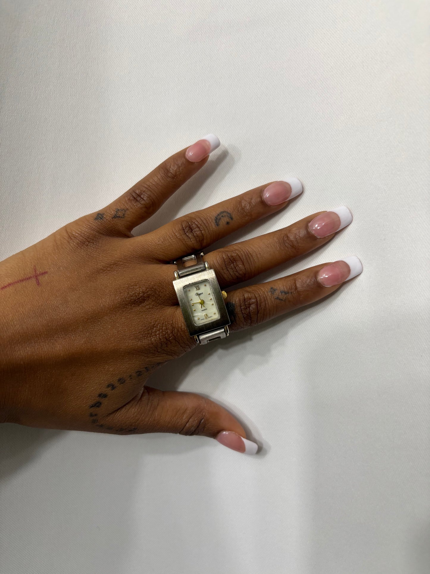 Vogue Quartz Double Ring